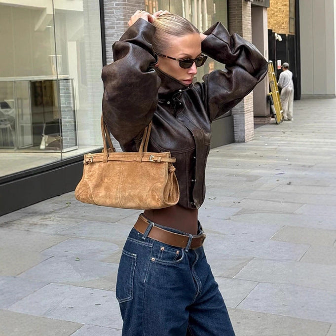 Damen Kurzjacke aus Lederimitat mit hohem Stehkragen, Schulterklappen und taillierter Silhouette Drune