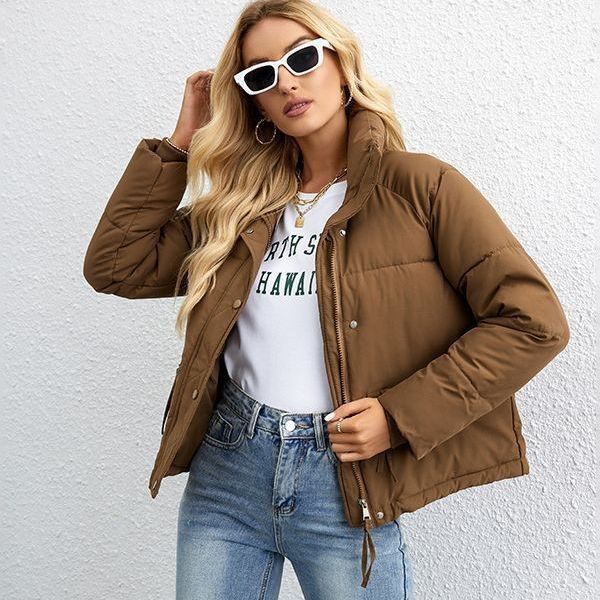 Damen nan kurze gesteppte Daunenoptik-Steppjacke mit hohem Stehkragen, Kordelzug und Ziptaschen Drune