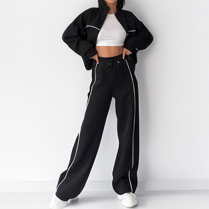 Damen Sportliches Set mit weichem Material und hohen Beininserts Drune