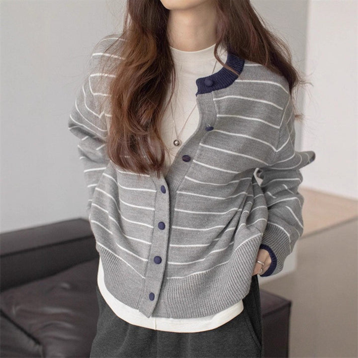 Damen gemütlicher Strickcardigan mit jugendlichem Streifenmuster und praktischem Knopfverschluss Drune