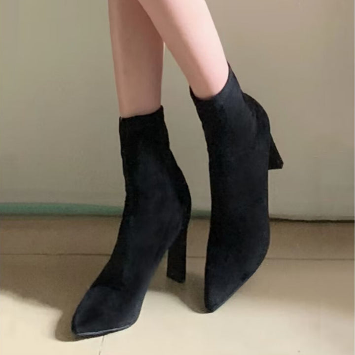 Damen spitz zulaufende Stiefeletten mit Sock-Top und skulpturiertem Stiletto-Absatz Drune