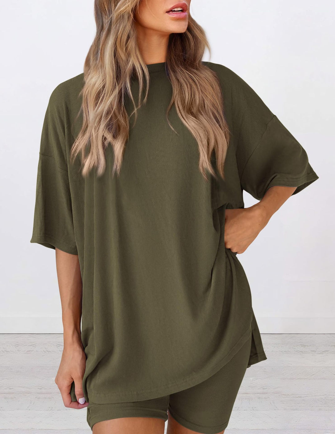 Damen Bequeme Oversized T-Shirt mit Seitenschlitzen Drune