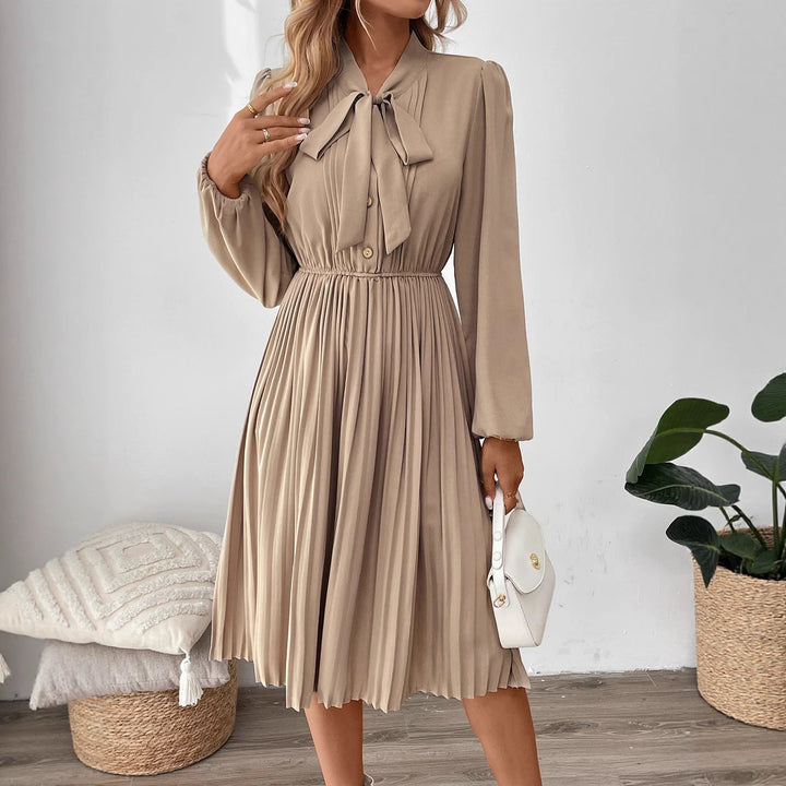Damen Plissiertes Midikleid mit Schluppenkragen, elastischer Taillenpartie und langen Ballonärmeln Drune