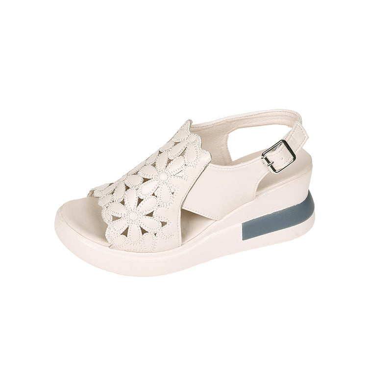 Damen nan Keilsandale mit floraler Laserperforation gepolsterter anatomischer Innensohle und verstellbarem Fersenriemen Drune