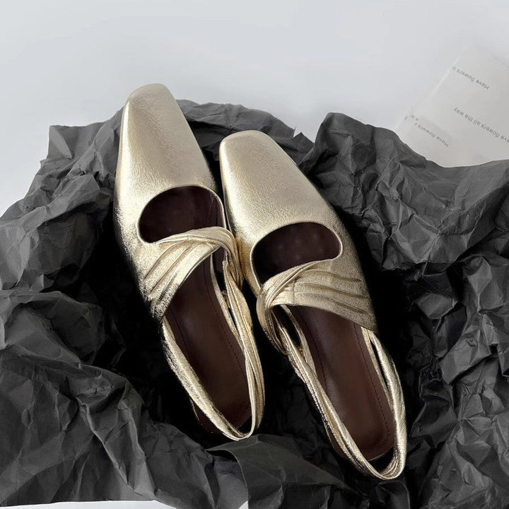 Damen Elegante spitze Pumps mit feinem Riemendesign Drune