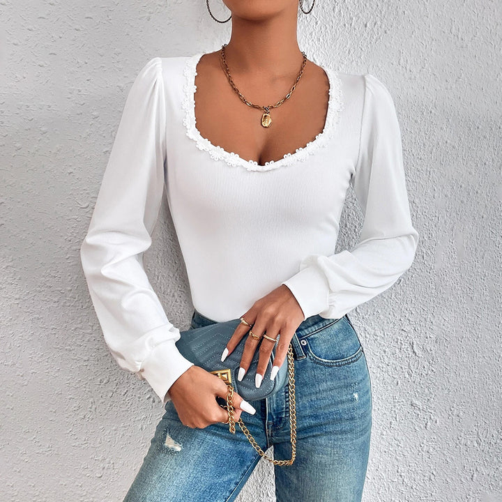Damen Feinstrick-Bodyshirt mit herzförmigem Carmen-Ausschnitt Spitzenbordüre und leichten Puffärmeln Drune