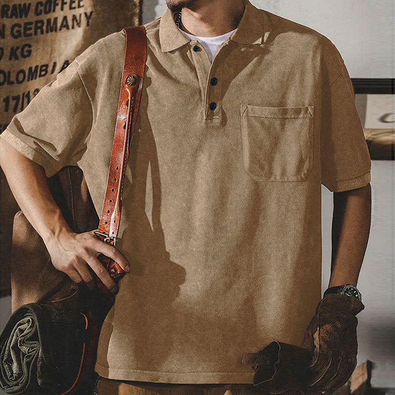 Herren nan locker geschnittenes Baumwoll-Poloshirt mit aufgesetzter Brusttasche und kurzer Knopfleiste Drune