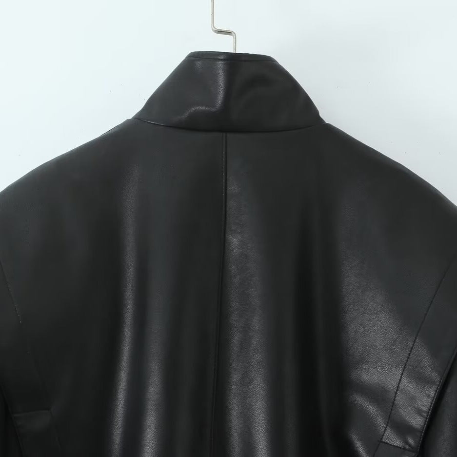 Damen Cropped Jacke im futuristischen Biker-Look aus veganer Lederoptik mit hohem Stehkragen und elastischem Saum Drune