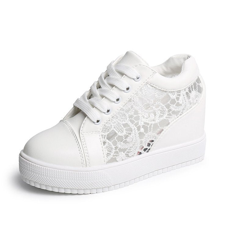 Damen Wedge-Sneaker mit modischem Spitzen-Detail und lässigem Metallic-Finish Drune