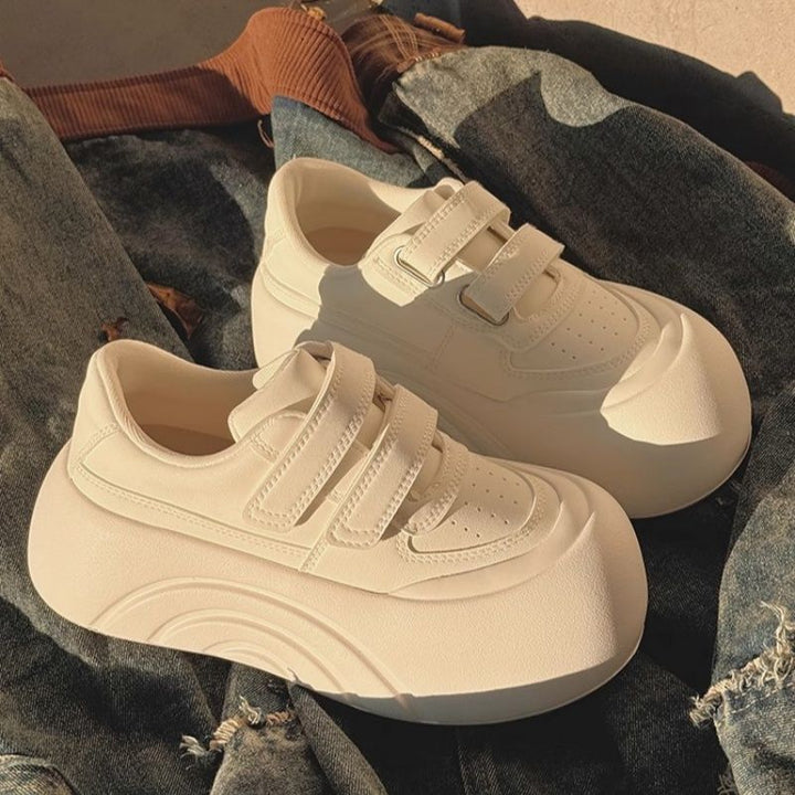 Damen Nachhaltige Sneaker mit verstellbarem Klettverschluss und dämpfender Sohle Drune