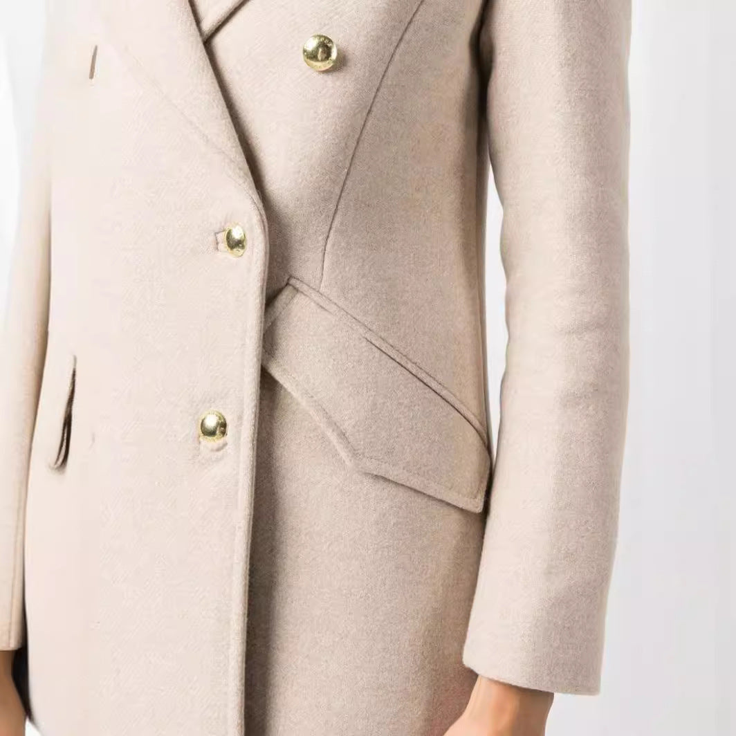 Damen Midilanger Doppelreihiger Tailoring‑Mantel mit taillierter Nahtführung und Zierriegeln Drune