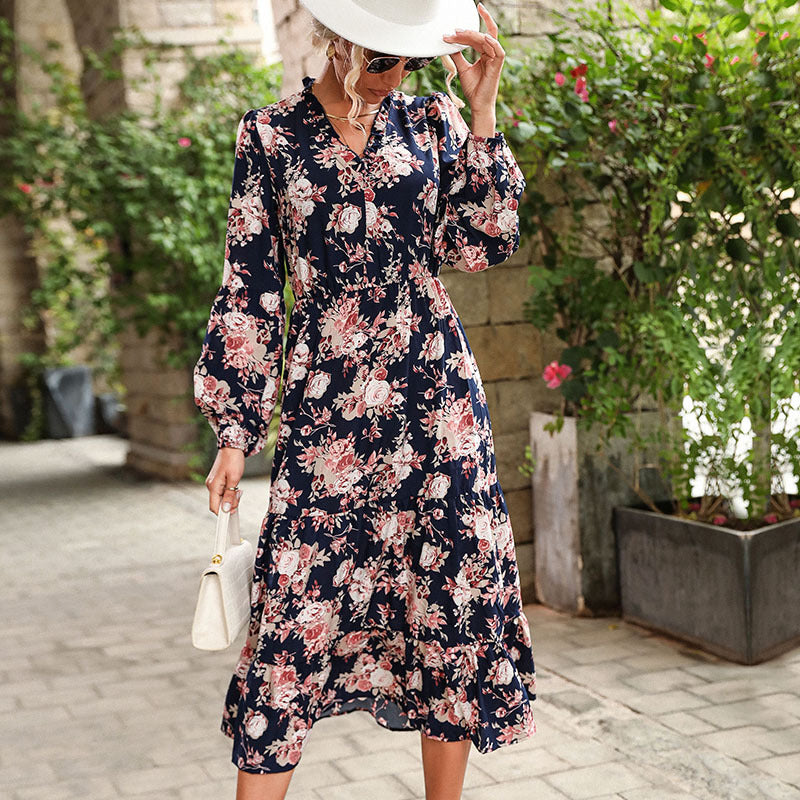 Damen Blumiges Viskose-Midikleid mit V‑Ausschnitt, Taillennaht und Stufenrock Drune