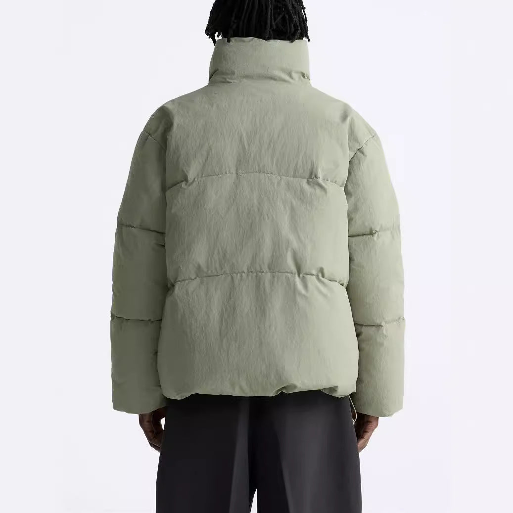 Herren Kurz geschnittener Pufferblouson aus Daunenoptik mit hohem Stehkragen und Pattentaschen Drune