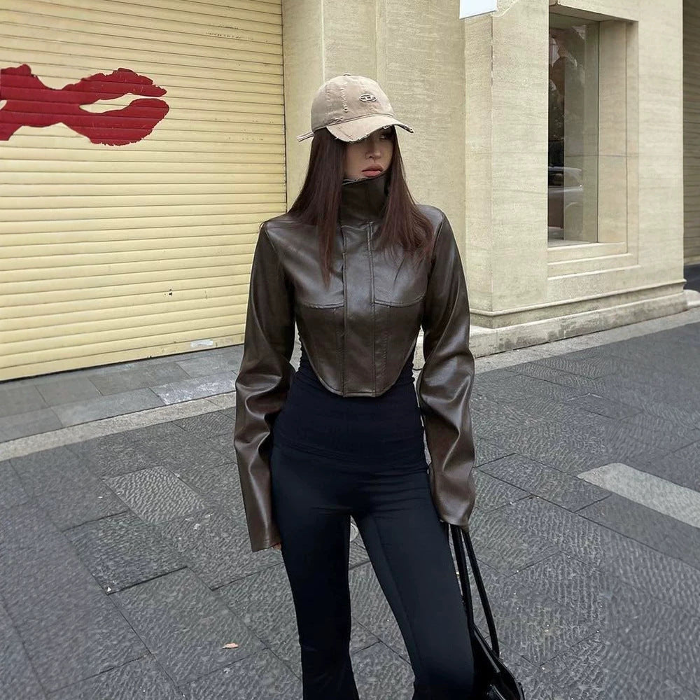 Damen Cropped Kunstleder‑Corsagenjacke mit hohem Stehkragen und verlängerten Ärmeln Drune
