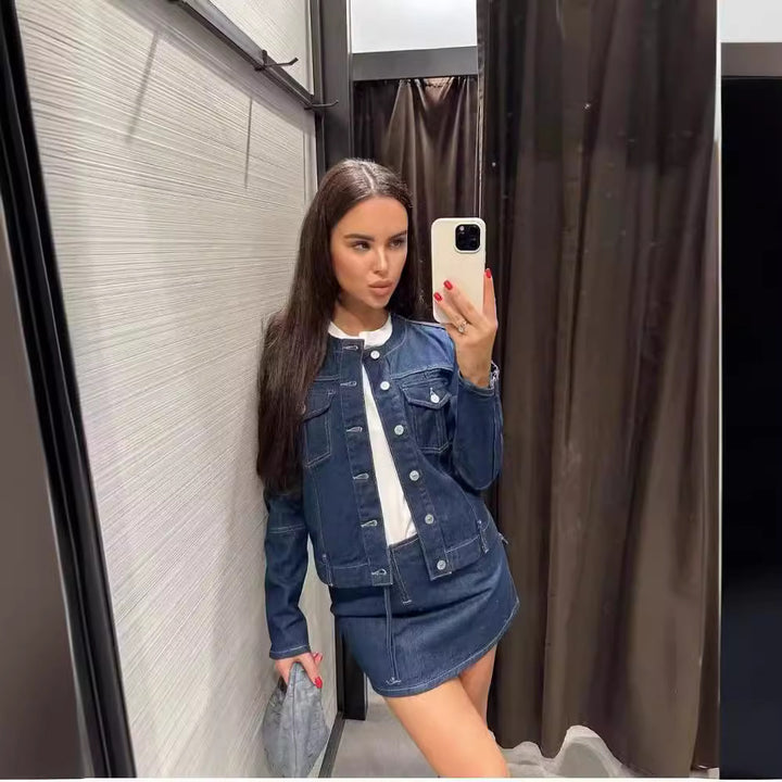 Damen nan leichte Jeansjacke mit Rundhalsausschnitt, durchgehender Knopfleiste und aufgesetzten Brusttaschen Drune
