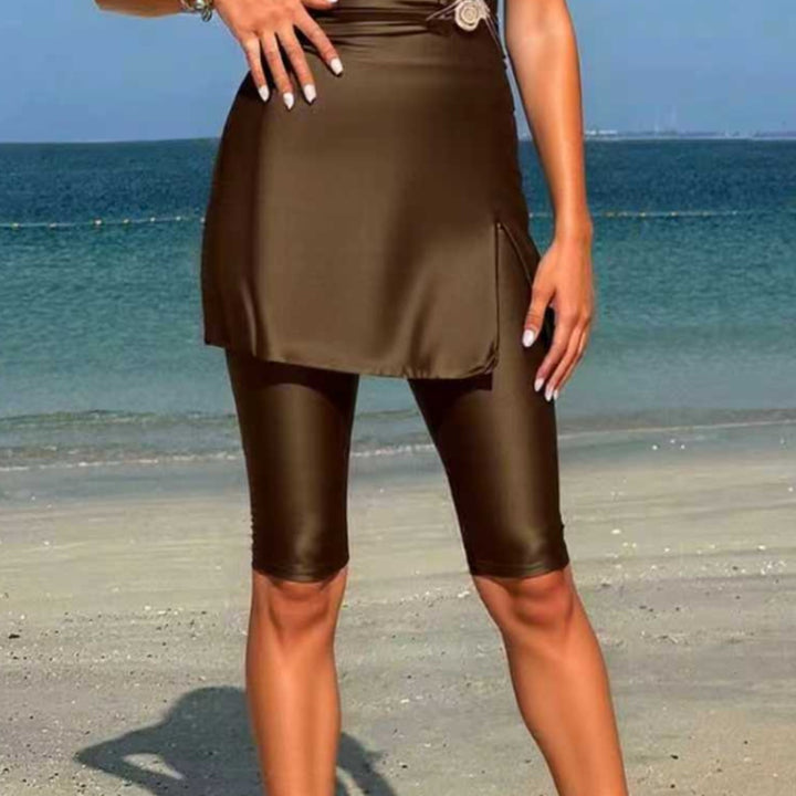 Damen Stylish Sportanzug mit Short und Wickeloptik Drune