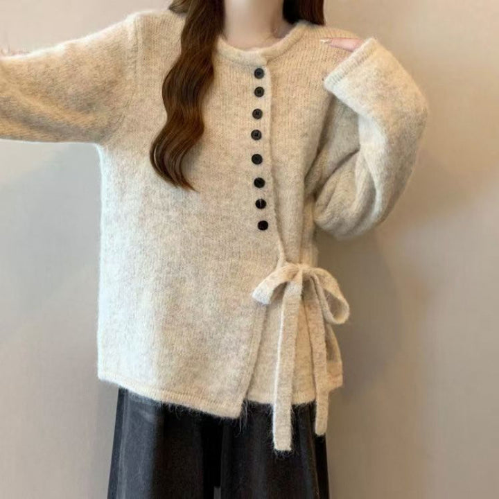 Damen Strickjacke mit seitlichem Bindeband und Knopfdetails Drune