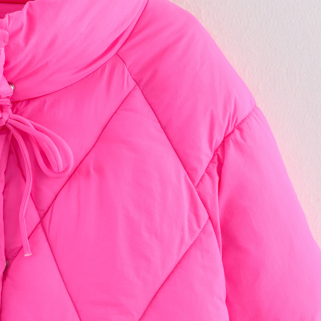 Damen gesteppte Übergangsjacke mit hochgeschlossenem Kragen und Kordelzug Drune