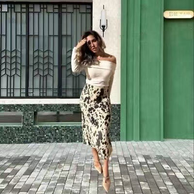 Damen Langer Satin-Rock im Bias-Cut mit abstraktem Animal-Print Drune