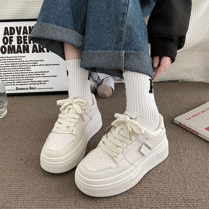 Damen Plattform Sneakers mit sportlichem Design und verstärkter Sohle Drune