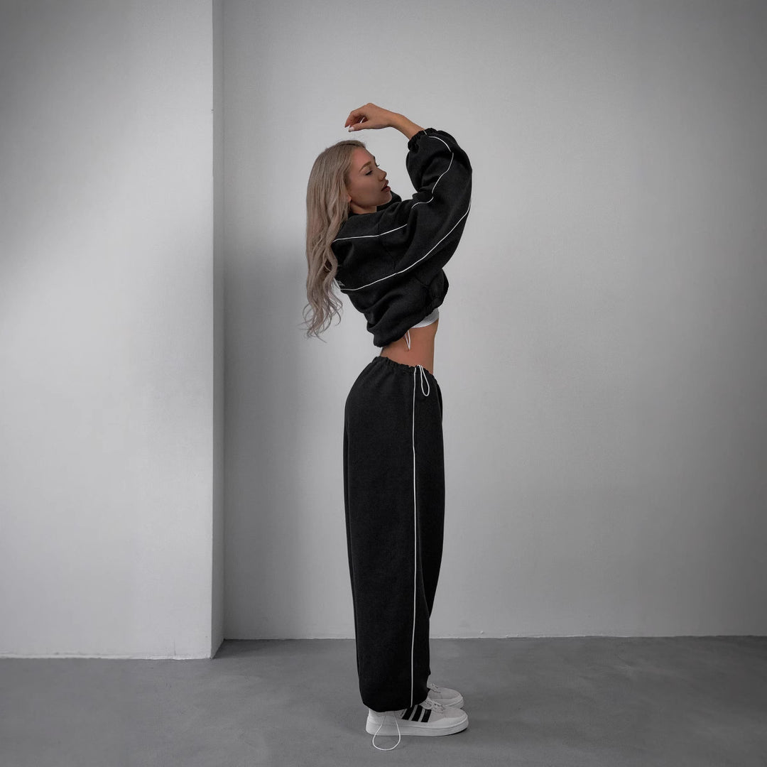 Damen cropped Zip-Kapuzenjacke mit Tunnelzug-Bund, oversized Ärmeln und kontrastierender Paspel Drune