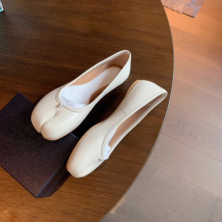 Damen Ballerinas mit glänzender Oberflächenstruktur und zierlicher Schleifenverzierung Drune