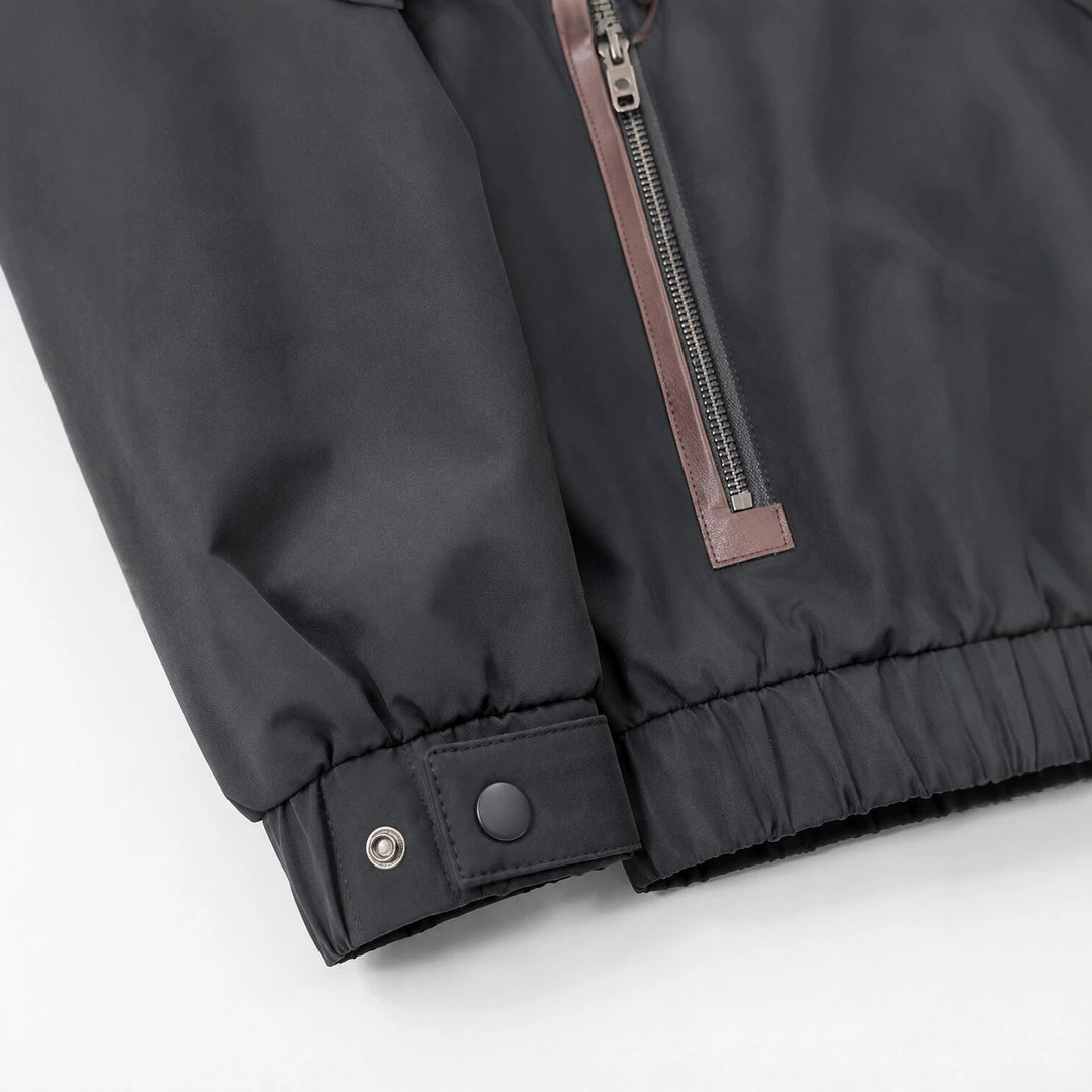 Herren Leichte Softshell‑Hoodiejacke mit wasserabweisender Außenlage, Lederapplikationen und Reißverschlusstaschen Drune