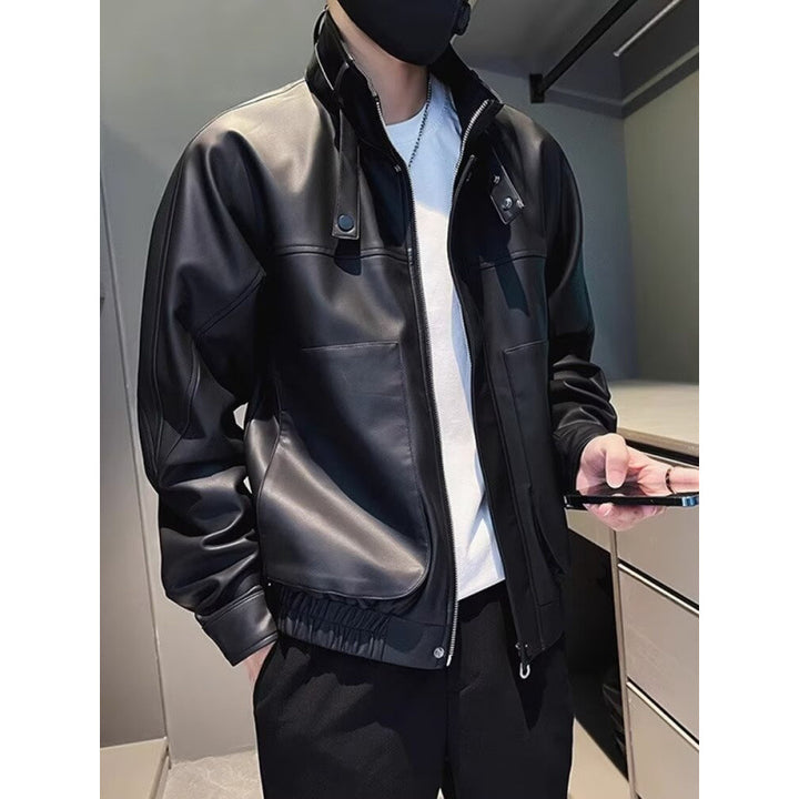 Herren Biker-inspirierte Kunstleder-Bomberjacke mit Stehkragen und elastischem Saum Drune