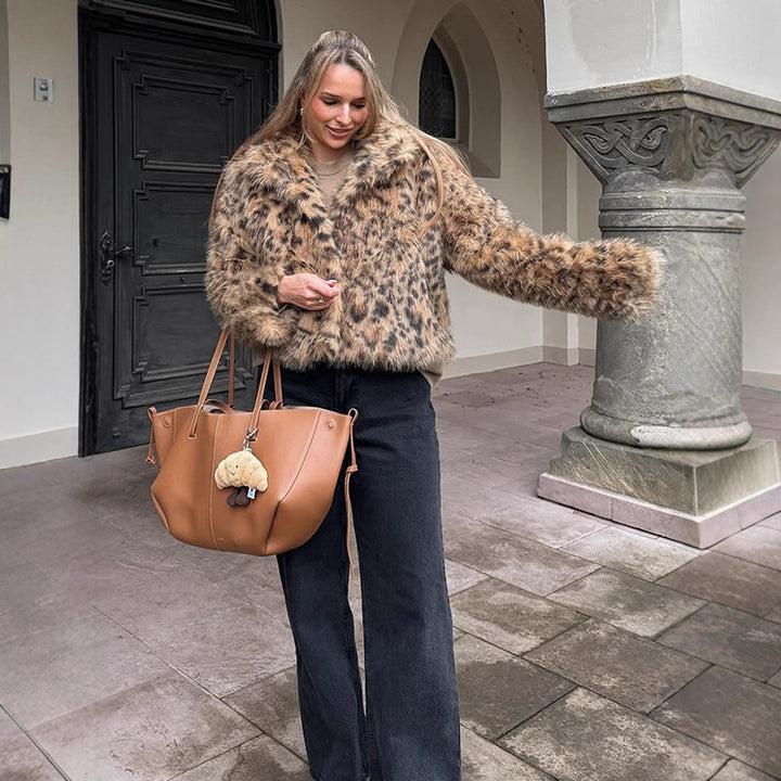Damen Kurze Kunstpelzjacke im Leo-Muster mit kastiger Silhouette und weitem Kragen Drune