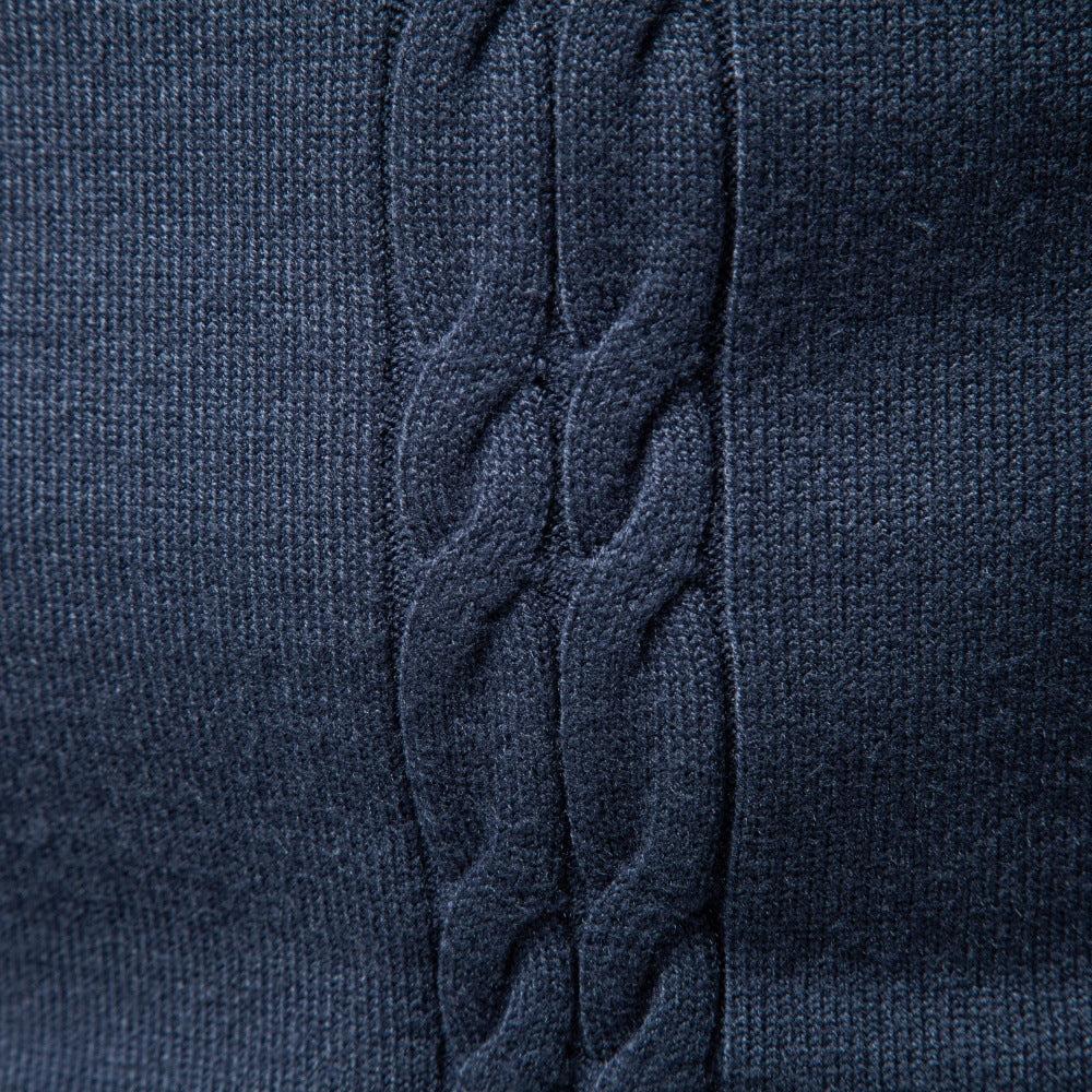 Herren Rollkragenpullover mit vertikalem Zopfmuster und schmaler Passform Drune