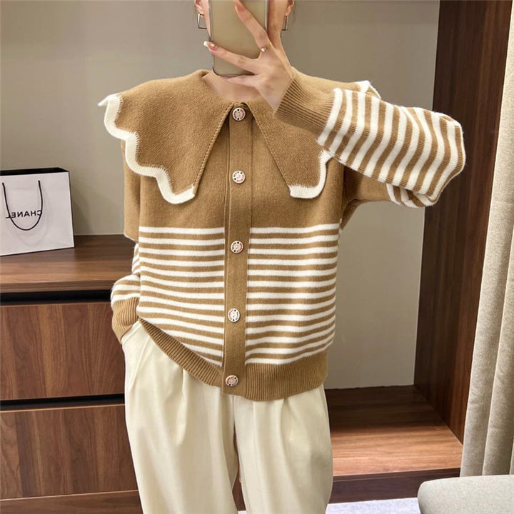 Damen Strickjacke mit großem Rüschenkragen und kontrastierenden Streifen Drune