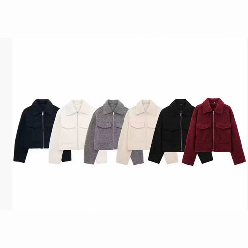 Damen 40+ kurze Woll‑Blousonjacke mit goldfarbenem Reißverschluss und aufgesetzten Pattentaschen Drune