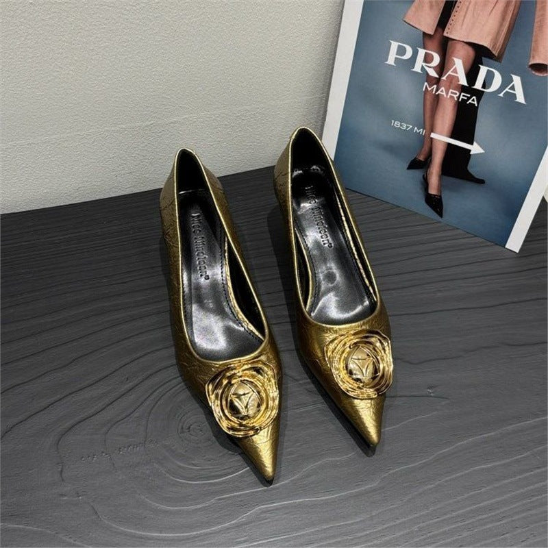 Damen Spitz zulaufende Pumps mit Metallic-Optik und Rosetten-Applikation Drune