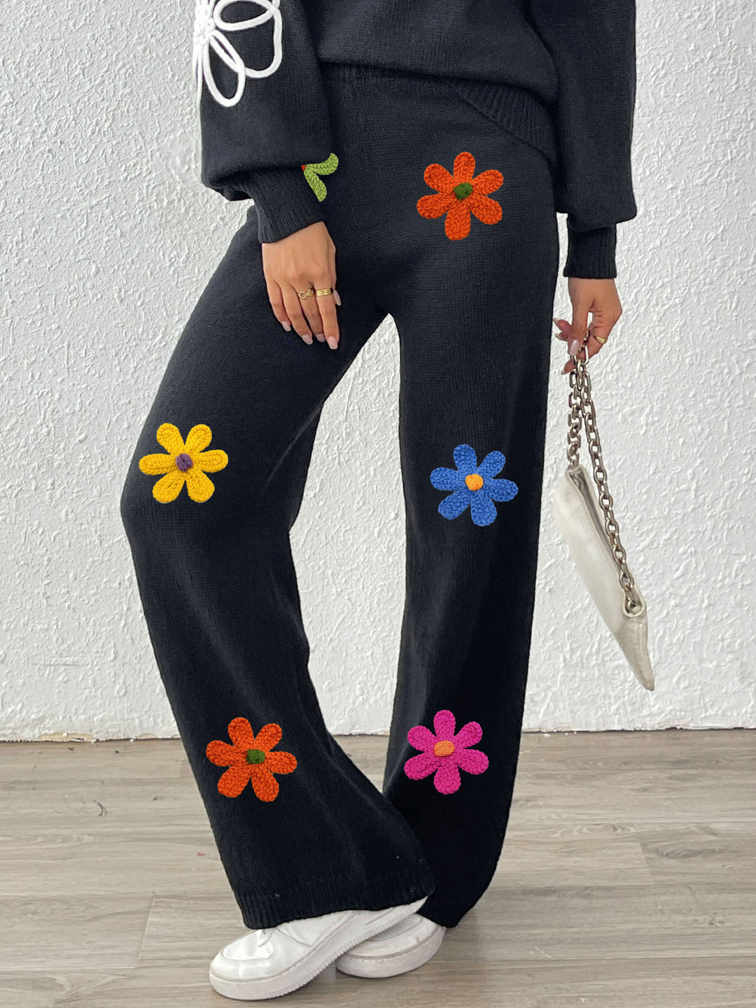 Damen lässige Strickhose mit bunten Blumenapplikationen Drune