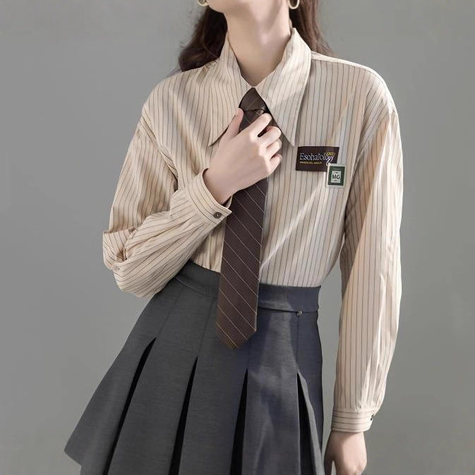 Damen Klassische gestreifte Bluse mit moderner Kragenform Drune