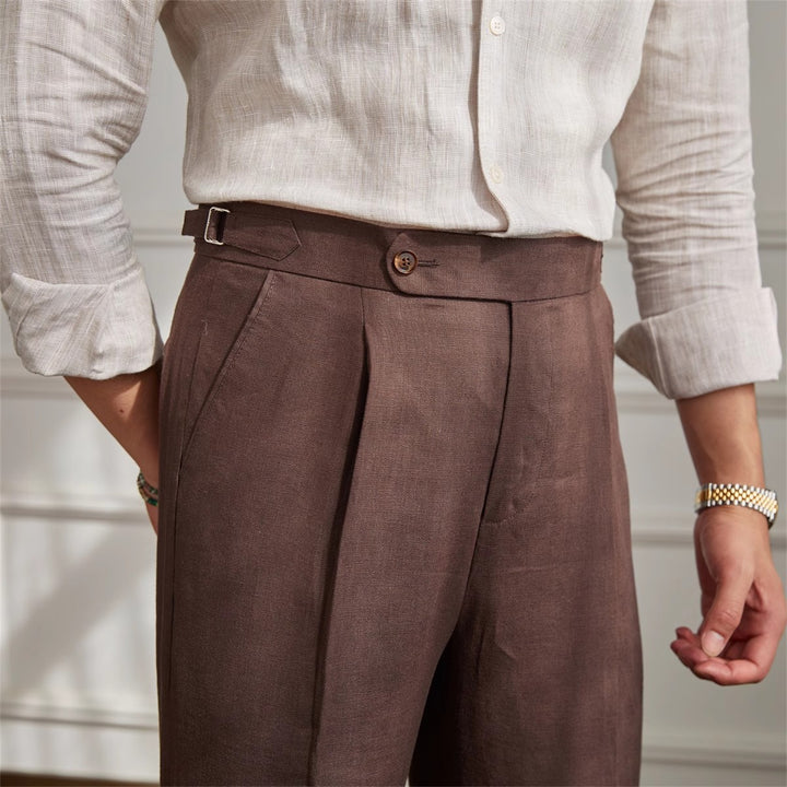 Herren Leinenhose mit hoher Taille, Bundfalten und verstellbarem Seitenriegel Drune