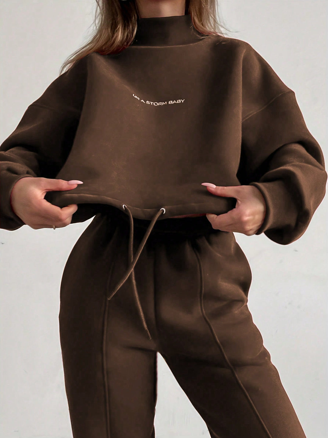 Damen Sportliches Sweatshirt und Jogginghose Set mit hohem Kragen und weitem Schnitt Drune