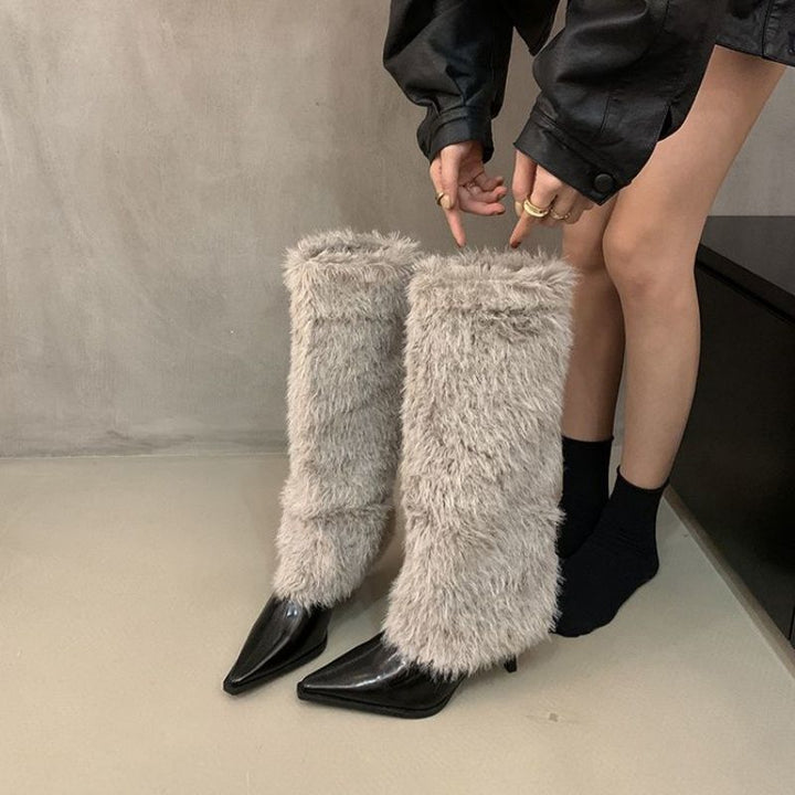 Damen spitz zulaufende Stiefel mit hohem Kunstfell‑Schaft und geformtem Kittenabsatz Drune