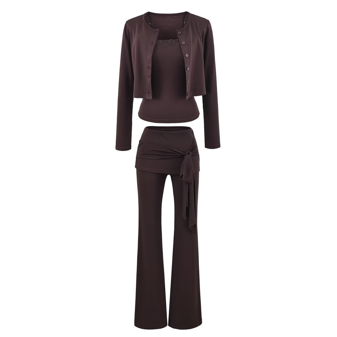 Damen dreiteiliges Lounge-Set mit kurzem Knopfcardigan, Spitzentop und Wickel-Schlaghose Drune