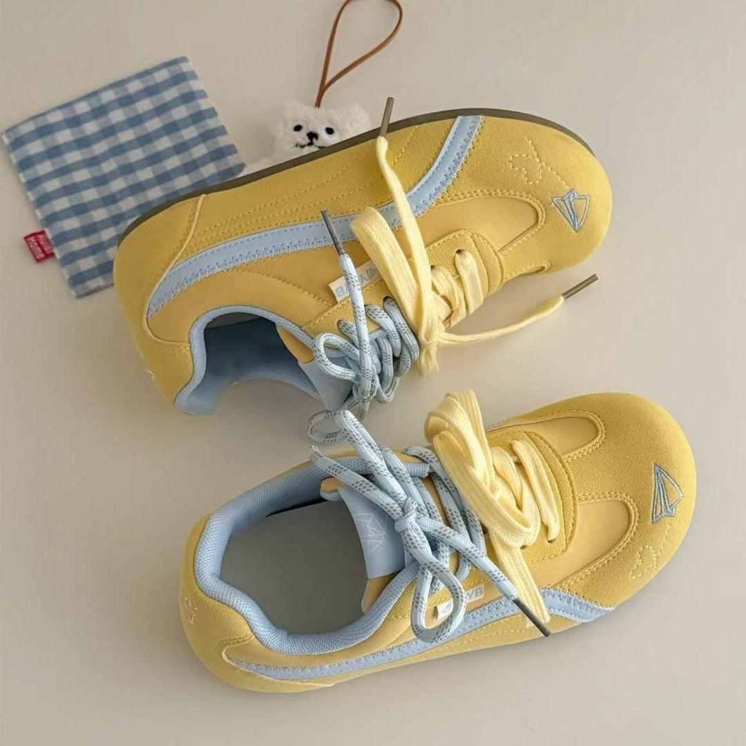 Damen Retro Pastell‑Sneaker mit Veloursoptik, gepolstertem Komfortfußbett und Herz‑Patch Drune
