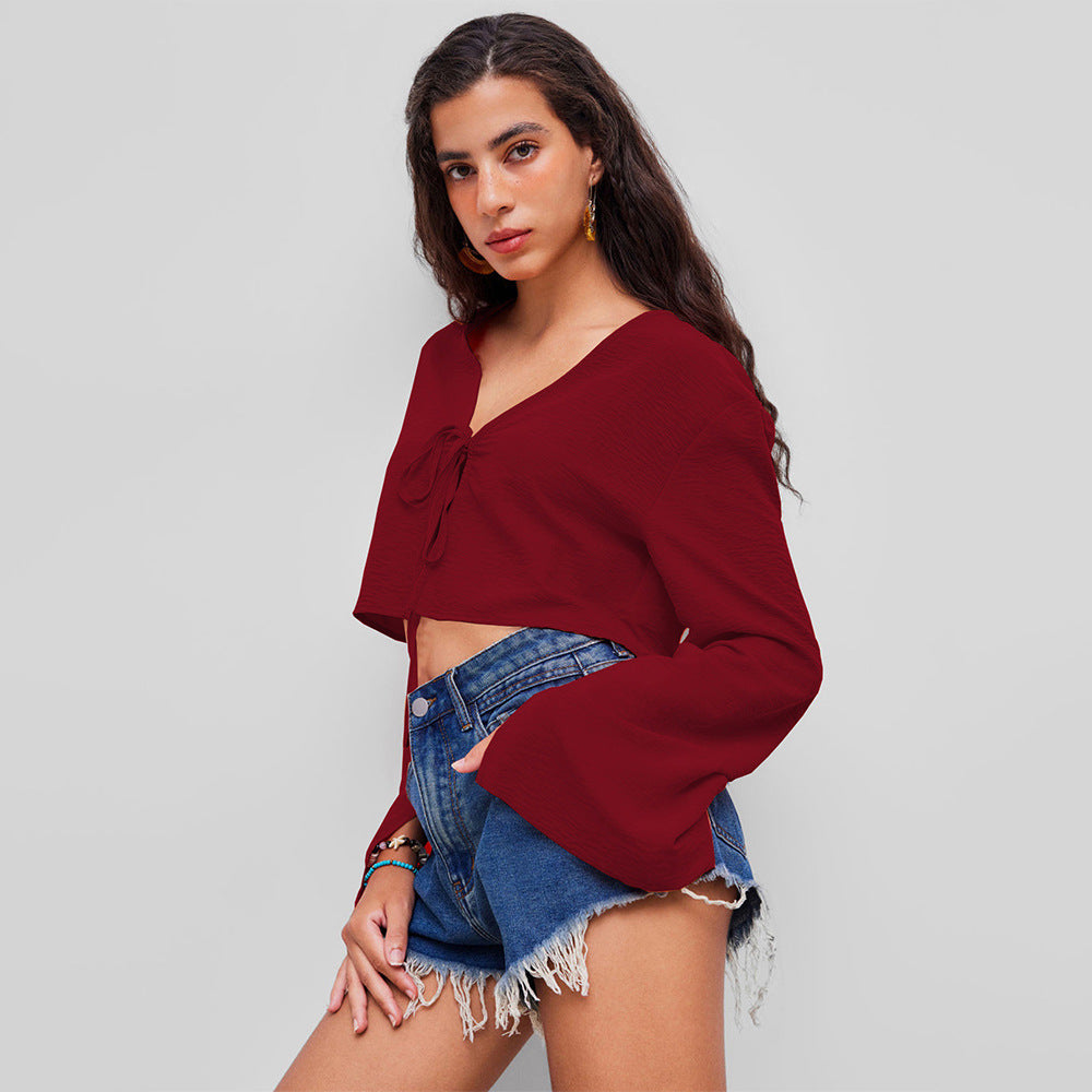 Damen kurzes Bindecrop-Top mit V-Ausschnitt, Knotenbindetail und Glockenärmeln Drune