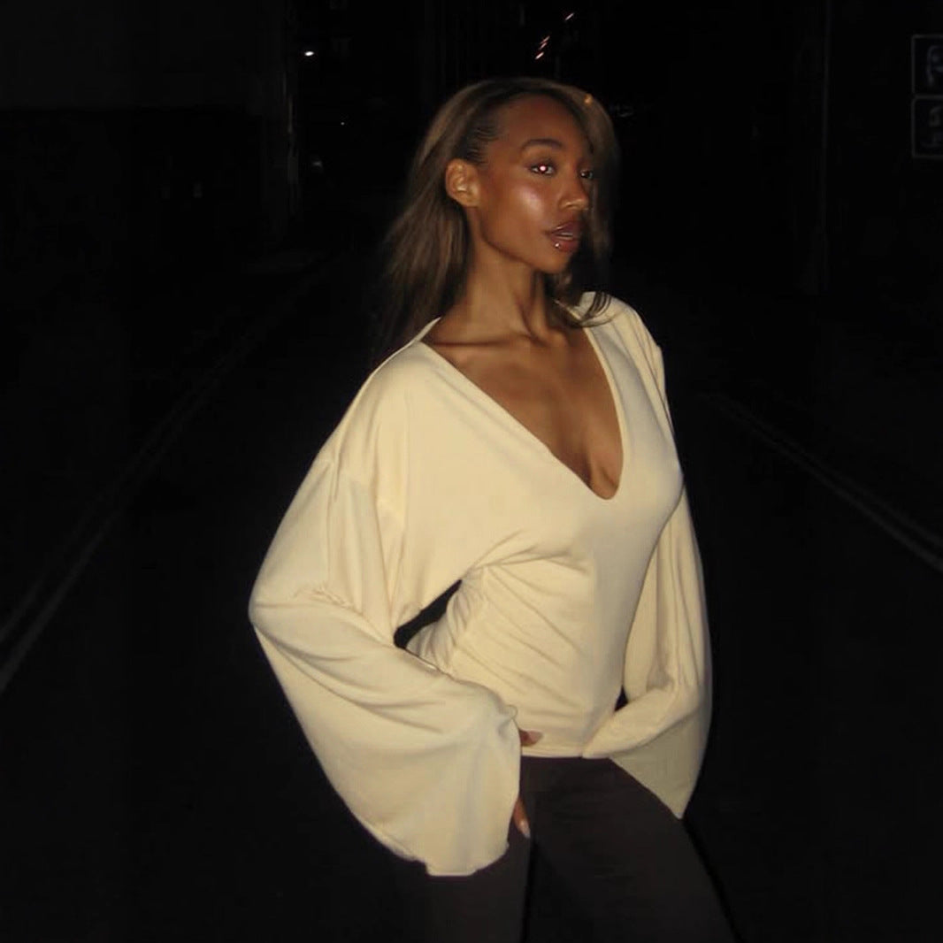 Damen nan tailliertes Langarm-Cropped-Shirt mit V‑Ausschnitt, überschnittener Schulter und soften Jersey-Qualität Drune