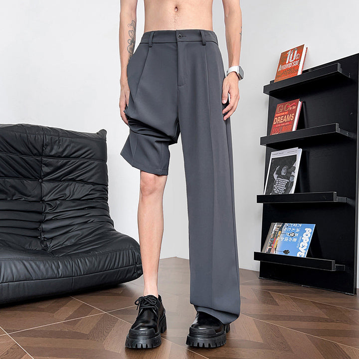 Herren Freizeithose mit asymmetrischem Schnitt
