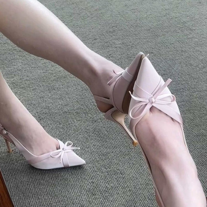 Damen Slingback‑Pumps mit spitzer Kappe, zierlichem Kitten‑Absatz und Schleifen‑Detail Drune