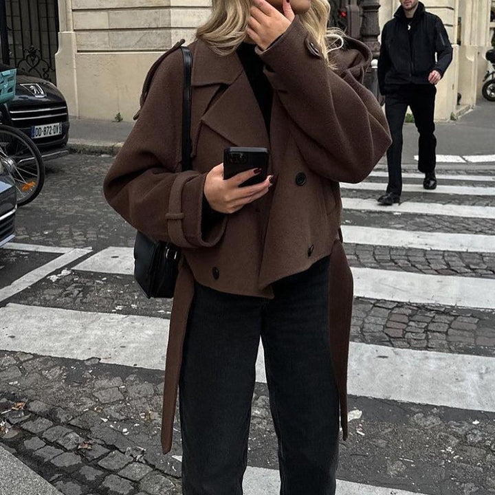 Damen Kurzschnitt Woll-Cabanjacke mit breitem Revers, Bindegürtel und Krempelärmeln Drune