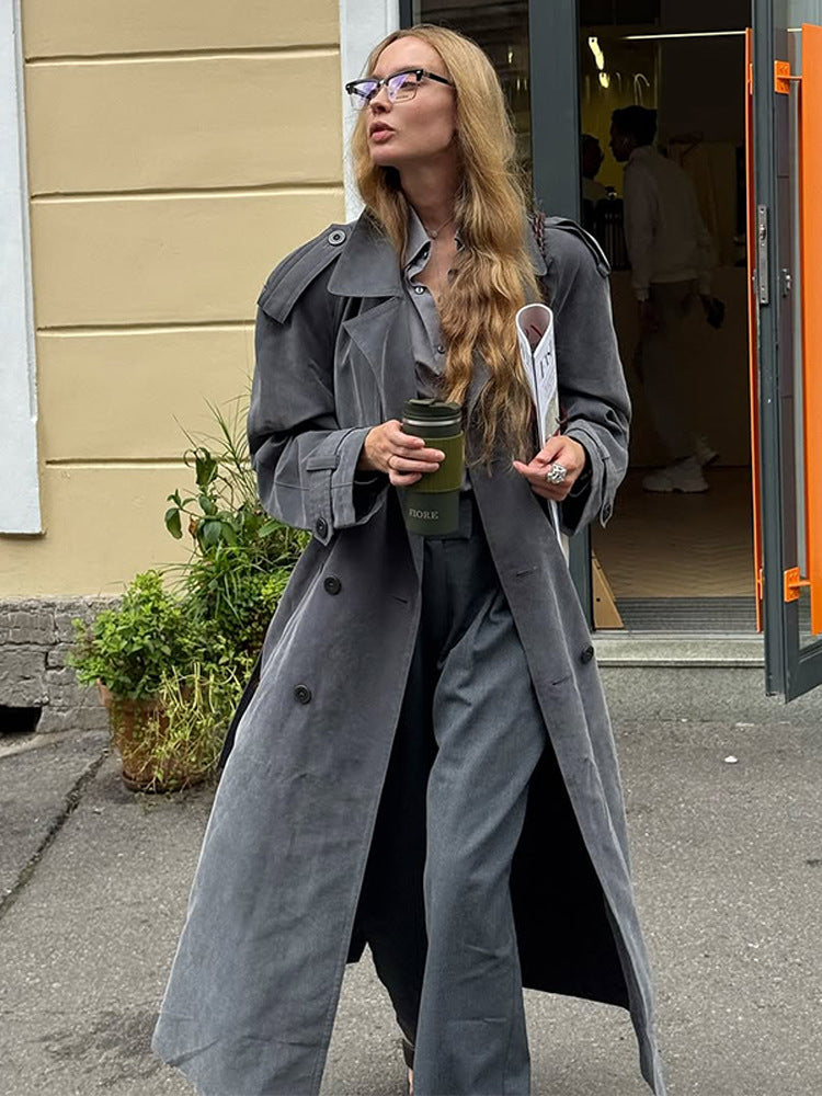 Damen Maxilanger Oversize-Trenchcoat aus softem Velours mit Schulterpatten und doppelreihiger Knopfleiste Drune