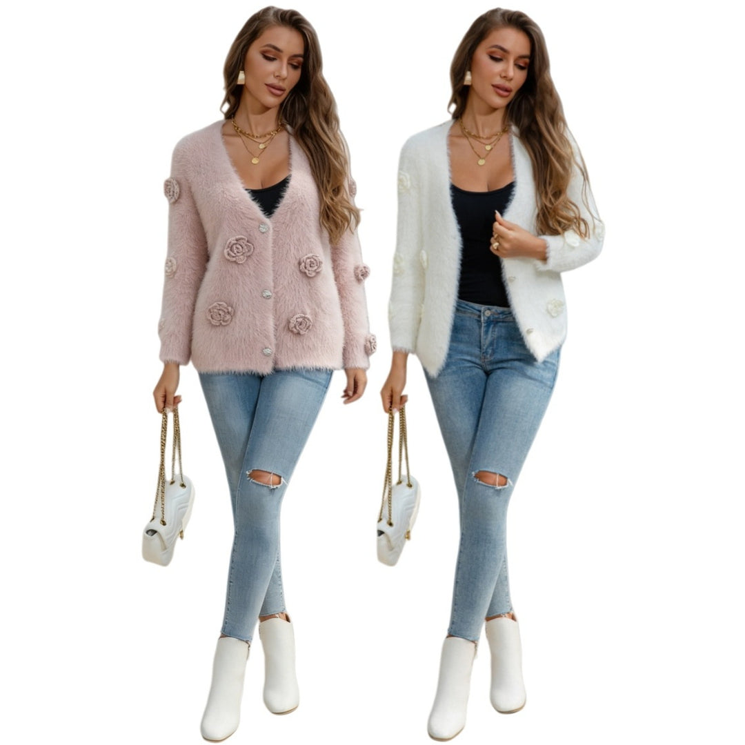 Damen Flauschige Strickjacke mit Blumen-Applikation und Perlenknöpfen Drune