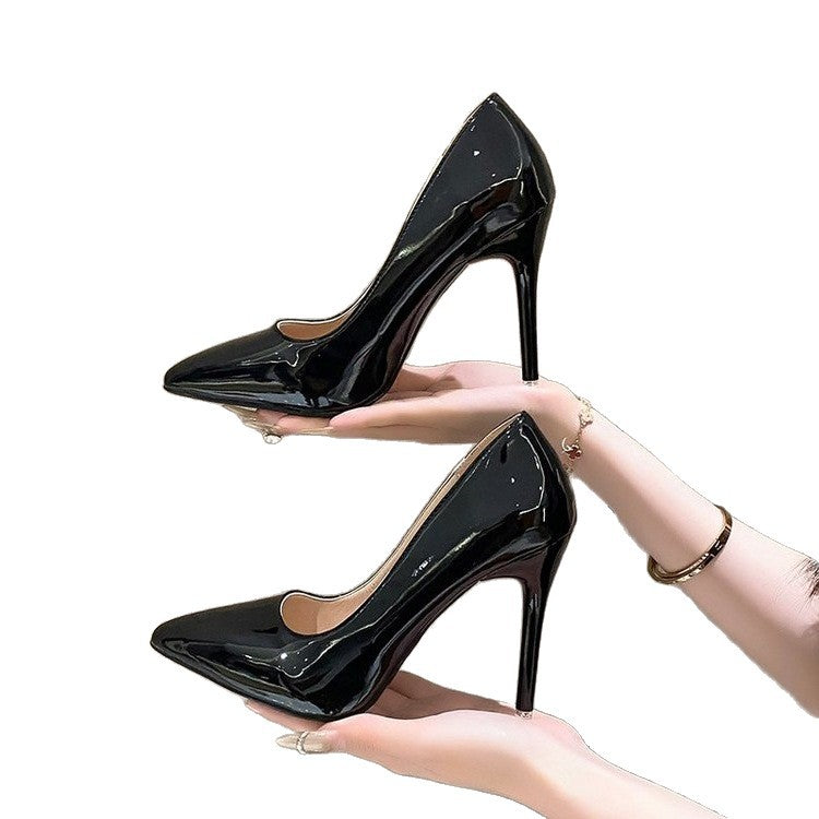 Damen elegante stiletto Pumps mit hochglänzender Oberfläche Drune