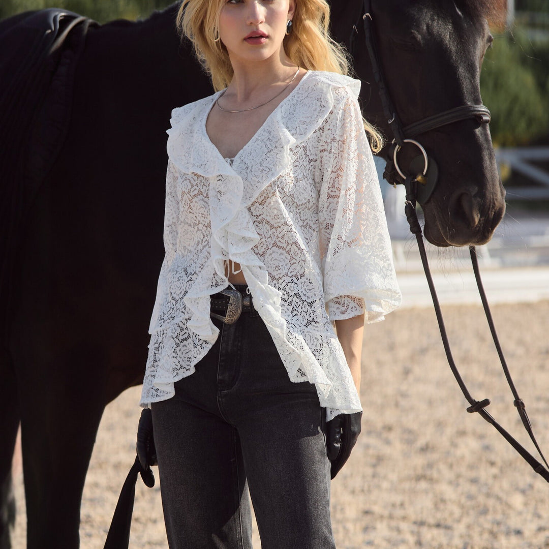 Damen Bluse mit voluminösen Rüschen und feiner Spitze Drune