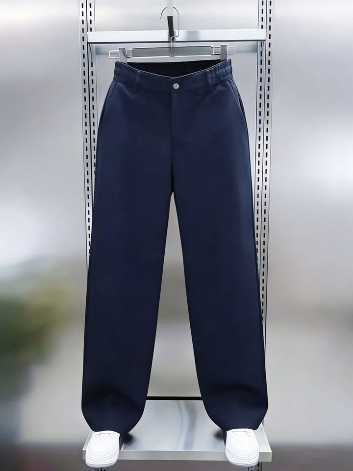 Herren weite Chinohose im Relaxed‑Fit mit elastischem Komfortbund und Seitentaschen Drune